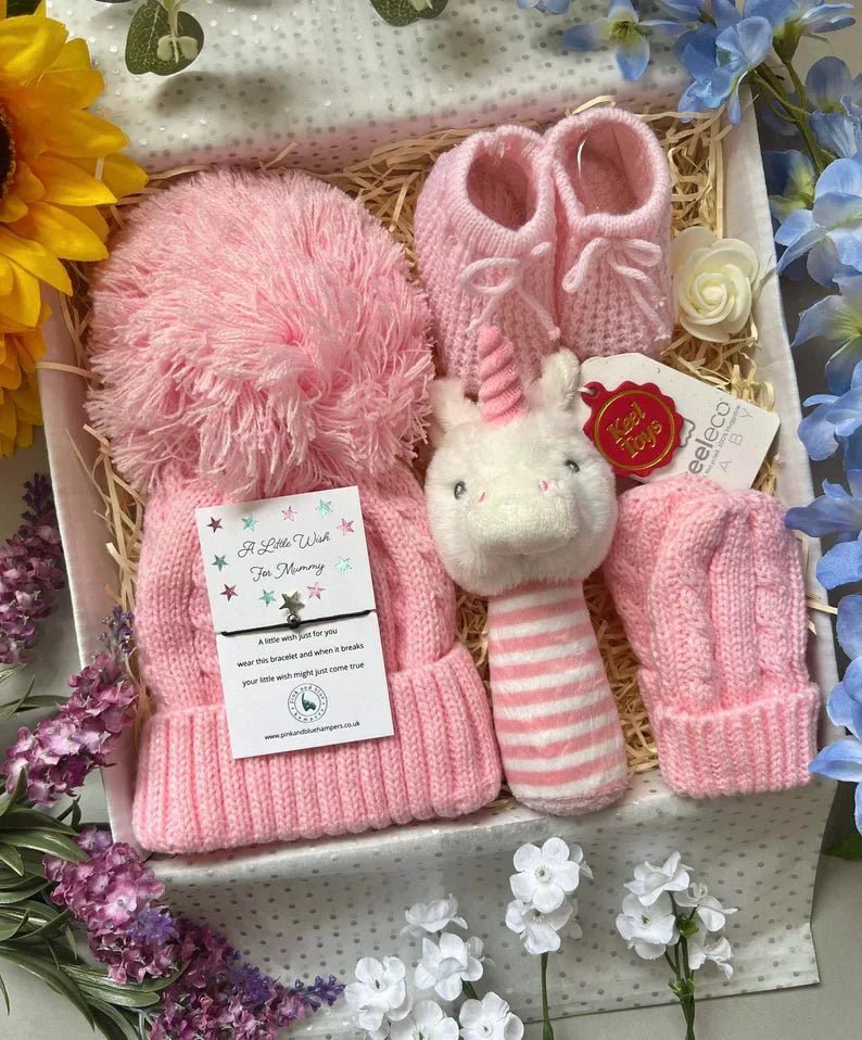 Super Cute Baby Girl Gift Set, Sweet Baby Gift - Pink and Blue Hampers