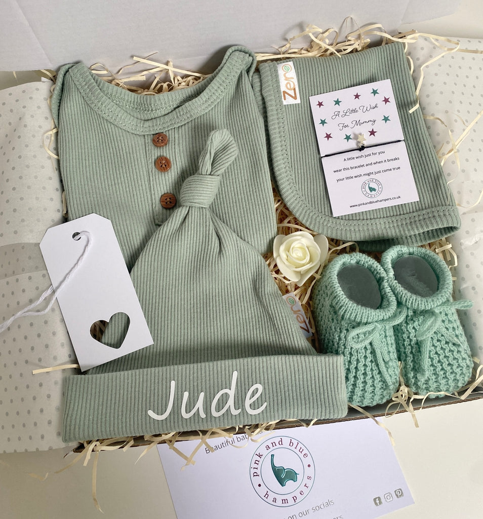 Beautiful Personalised Baby Boy Gift Set, Gorgeous Baby Shower Gift - Pink and Blue Hampers