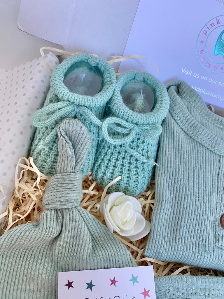 I Love My Mummies Baby Gift, Gift For Two Mums - Pink and Blue Hampers